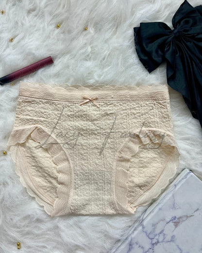 Lace detailing panty ( pack of 3 )