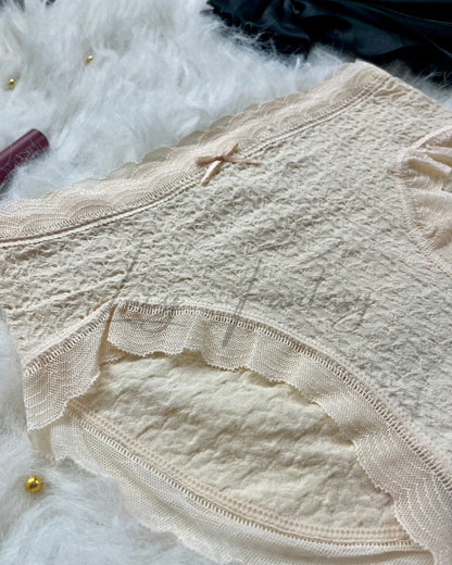 Lace detailing panty ( pack of 3 )